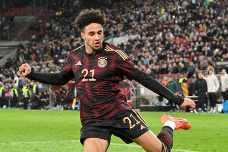 Kevin Schade (FC Brentford) - ohne Note - Reiste nach gutem Start mit Brentford (in drei von vier Ligaspielen in der Startelf, ein Tor) mit Selbstvertrauen an, bekam dann aber lediglich neun undankbare Minuten gegen Japan. Eine Länderspielphase zum Vergessen für den schnellen Angreifer.
