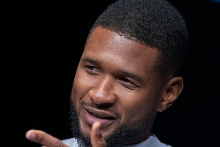 Super Bowl 2024: Usher ist der Star der legendären Halbzeitshow Super Bowl 2024: Usher ist der Star der legendären Halbzeitshow