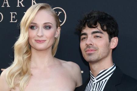 Sophie Turner und Joe Jonas: Kinder bleiben erstmal in New York Sophie Turner und Joe Jonas: Kinder bleiben erstmal in New York