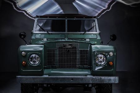 Everrati Land Rover Series IIA electric