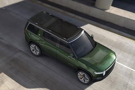 Rivian R1S EV SUV