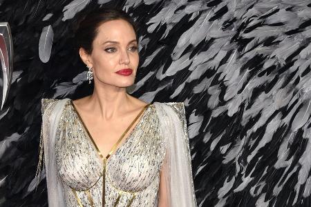 Angelina Jolie ist seit einem Jahrzehnt nicht sie Angelina Jolie ist seit einem Jahrzehnt nicht sie