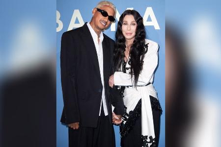 Liebes-Comeback bei Cher: Hier zeigt sie sich mit Alexander Edwards Liebes-Comeback bei Cher: Hier zeigt sie sich mit Alexander Edwards