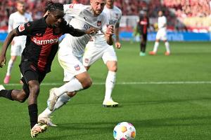 Bayer Leverkusen bindet auch Frimpong bis 2028
