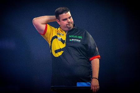 Darts: Clemens kann Schindler nicht ins Achtelfinale folgen Darts: Clemens kann Schindler nicht ins Achtelfinale folgen