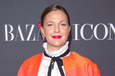 Drew Barrymore: Drei Autorinnen lehnen Rückkehr zur Show ab Drew Barrymore: Drei Autorinnen lehnen Rückkehr zur Show ab