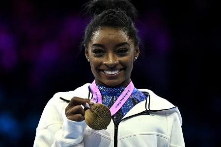 Fünfter WM-Mehrkampftitel für Biles - Voss und Schäfer-Betz auf 22 und 24 Fünfter WM-Mehrkampftitel für Biles - Voss und Schäfer-Betz auf 22 und 24