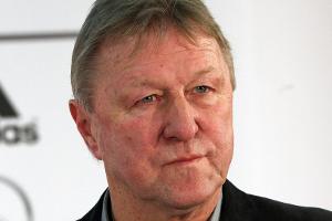 Hrubesch wird interimsweise Frauen-Bundestrainer