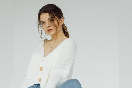 Kuschelig! Dieser plüschige Cardigan ist im Herbst ein Must-have Kuschelig! Dieser plüschige Cardigan ist im Herbst ein Must-have