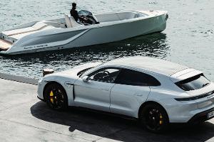 Ausfahrt im Elektroboot mit Macan-Technik