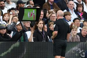 Live-Übertragung von VAR-Gesprächen für IFAB denkbar
