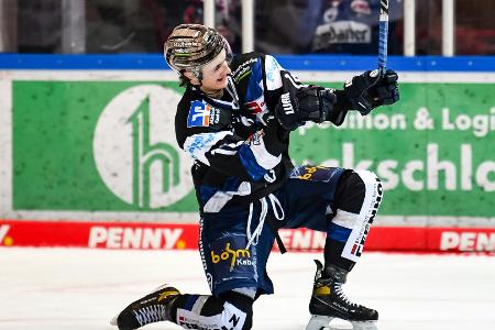DEL: Jentzsch zu den Roosters, Proske nach Mannheim DEL: Jentzsch zu den Roosters, Proske nach Mannheim