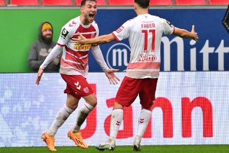 3. Liga: Regensburg erobert Spitze - Bielefeld gewinnt 3. Liga: Regensburg erobert Spitze - Bielefeld gewinnt