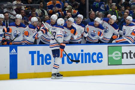 NHL: Draisaitl schießt Oilers zum ersten Saisonsieg NHL: Draisaitl schießt Oilers zum ersten Saisonsieg