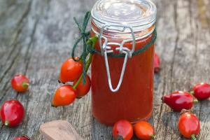 Einlegen, Einkochen, Haltbarmachen: Obst und Gemüse für den Winter
