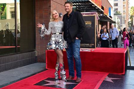 Im Sternen-Outfit: Gwen Stefani auf dem Im Sternen-Outfit: Gwen Stefani auf dem