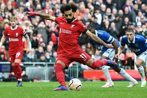 Sieg im Derby: Liverpool springt an Tabellenspitze