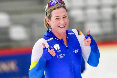 Eisschnelllauf-DM: Pechstein holt 43. Titel Eisschnelllauf-DM: Pechstein holt 43. Titel