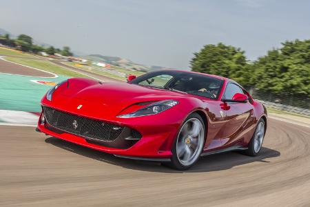 Ferrari 812 Superfast im Fahrbericht, V12, Saugmotor
