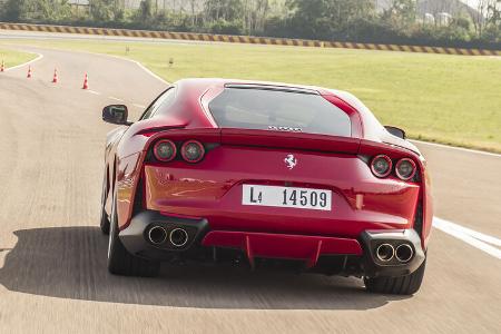 Ferrari 812 Superfast im Fahrbericht, V12, Saugmotor