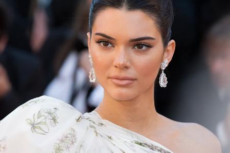 Kendall Jenner: So stilvoll feiert das Model seinen 28. Geburtstag Kendall Jenner: So stilvoll feiert das Model seinen 28. Geburtstag