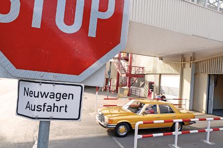 Mercedes 230 SE, Daimler-Standort Sindelfingen