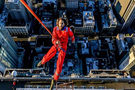 Jared Leto klettert auf die Spitze des Empire State Buildings Jared Leto klettert auf die Spitze des Empire State Buildings