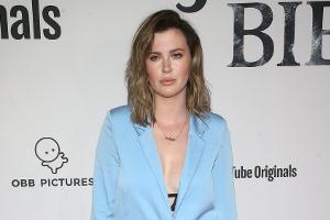 Ireland Baldwin teilt süße Urlaubsbilder mit Baby Holland