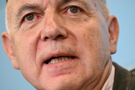 Nach DFB-Pleite: Neuendorf warnt vor Nach DFB-Pleite: Neuendorf warnt vor