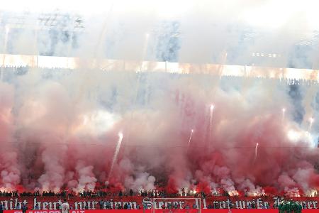 Pyrovergehen: DFB plant keine Geisterspiele Pyrovergehen: DFB plant keine Geisterspiele