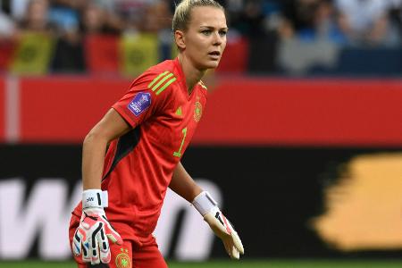 DFB-Frauen wieder mit Frohms - Oberdorf fällt aus DFB-Frauen wieder mit Frohms - Oberdorf fällt aus