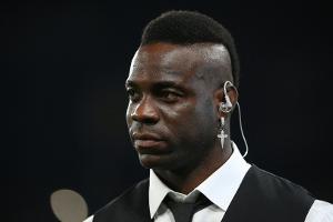 Balotelli bei schwerem Autounfall in Italien unverletzt