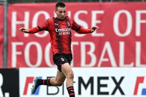 Mit 15 Jahren: Sturmtalent Camarda erstmals im Milan-Kader