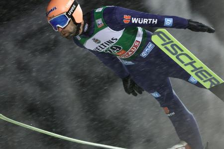 Skispringen: Paschke und Leyhe fliegen aufs Podest Skispringen: Paschke und Leyhe fliegen aufs Podest