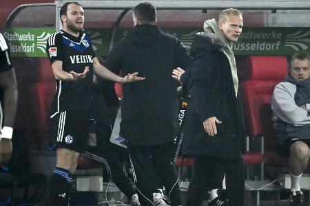 Schalke reagiert: Ouwejan trainiert mit U23 Schalke reagiert: Ouwejan trainiert mit U23