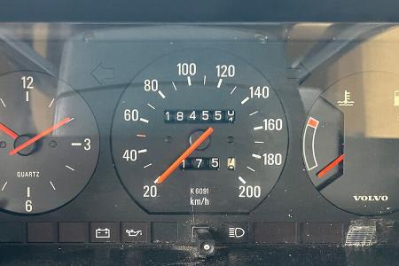 Volvo 244 GL mir 2,5-Liter-BMW-Reihensechszylinder