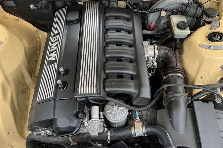 Volvo 244 GL mir 2,5-Liter-BMW-Reihensechszylinder