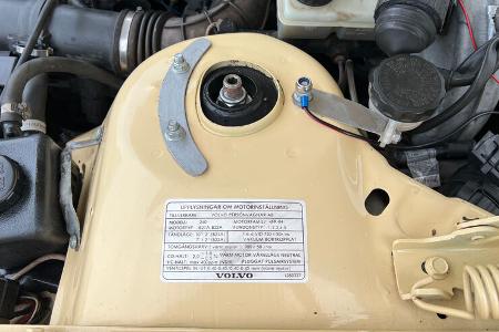 Volvo 244 GL mir 2,5-Liter-BMW-Reihensechszylinder