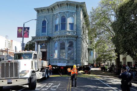 SFChronicleHouseMove