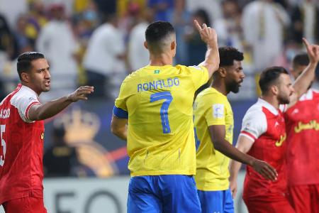 Ronaldo mit Fairplay: Schiedsrichter nimmt Elfmeter zurück Ronaldo mit Fairplay: Schiedsrichter nimmt Elfmeter zurück