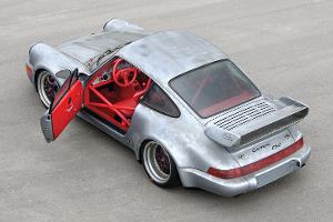 Renn-911 mit Flügel und 10 km