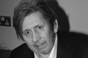 Punkrock-Größe Shane MacGowan im Alter von 65 Jahren gestorben