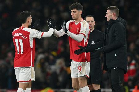 Früher Doppelschlag: Arsenal behauptet Tabellenführung Früher Doppelschlag: Arsenal behauptet Tabellenführung