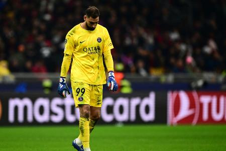 Rüdes Foulspiel: PSG-Torwart Donnarumma fliegt vom Platz Rüdes Foulspiel: PSG-Torwart Donnarumma fliegt vom Platz