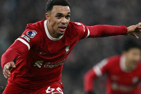 Später Doppelschlag: Klopp siegt mit Liverpool gegen Leno Später Doppelschlag: Klopp siegt mit Liverpool gegen Leno