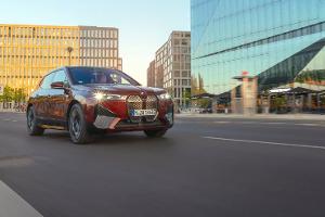 Besonderer BMW iX schafft 978 km WLTP