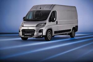 Ducato-Klon als großer Kastenwagen