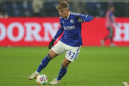 Topp bleibt weiter bei Schalke 04 Topp bleibt weiter bei Schalke 04