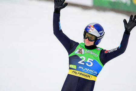 Schmitt sieht Tournee-Chancen bei Wellinger Schmitt sieht Tournee-Chancen bei Wellinger