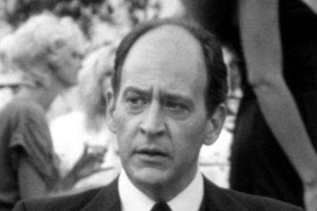 Earl Boen